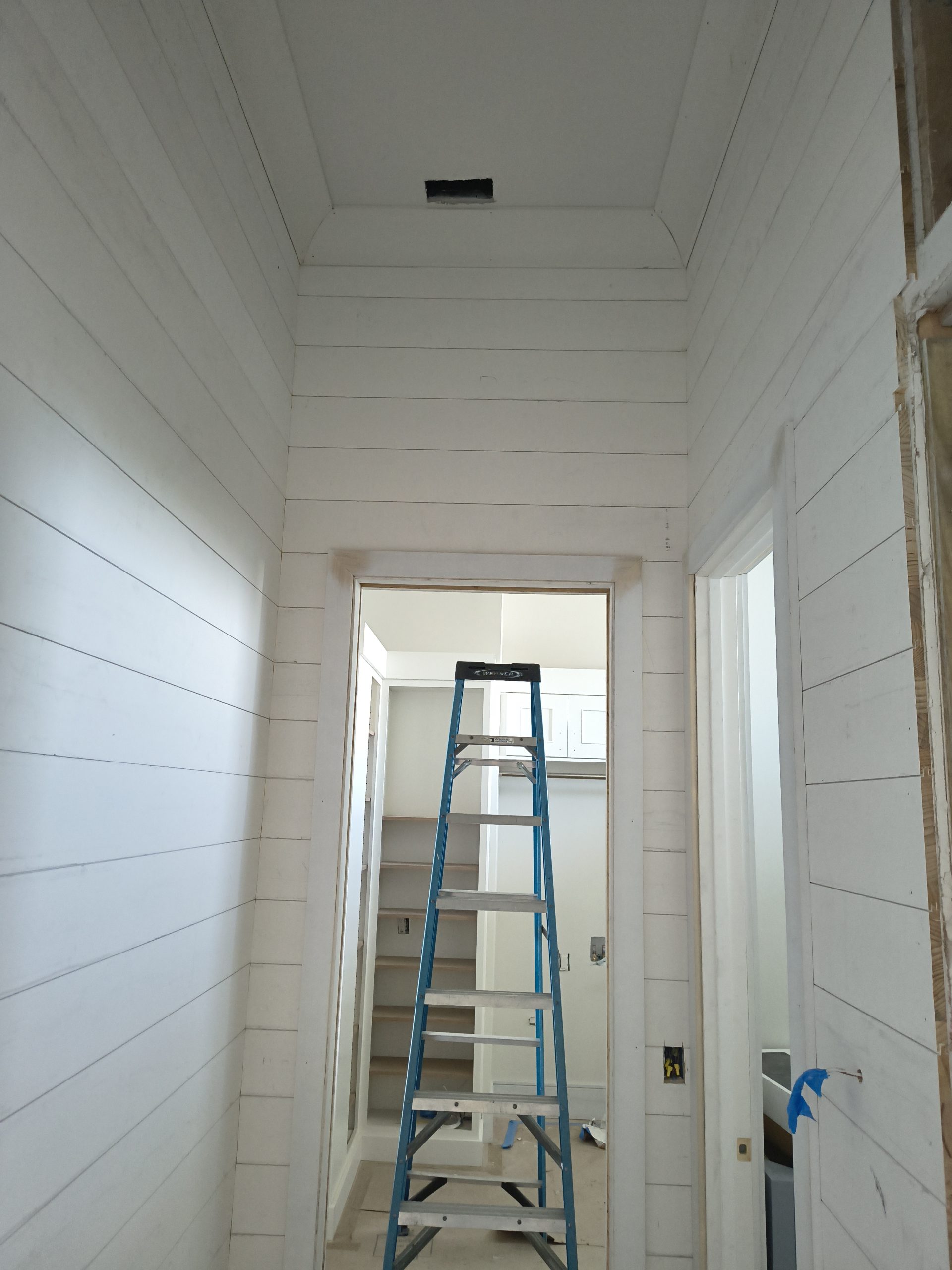 User-Reviewed Tongue and Groove Installation Tools: A Comprehensive Guide jobsite image