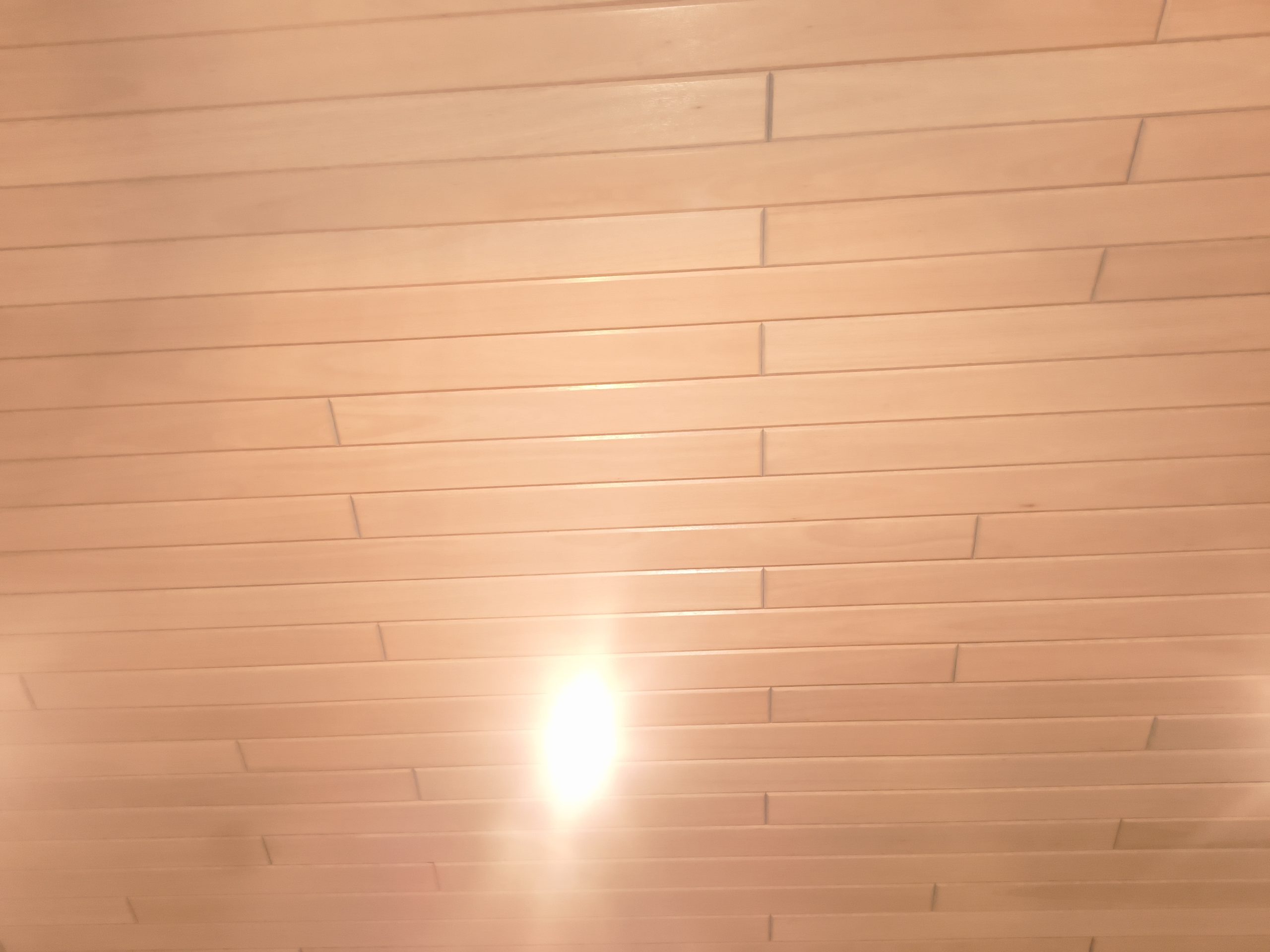 Example of a bad layout without enough large pieces to stagger the joints properly.